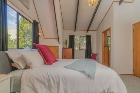 Photo of property in 3/76 Kaurilands Road, Titirangi, Auckland, 0604