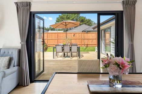 Photo of property in 24 Opouatu Avenue, Glenbrook, 2681
