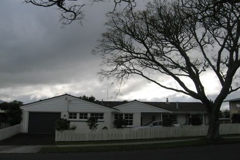 Photo of property in 104 Poaka Avenue, Dinsdale, Hamilton, 3204