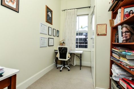 Photo of property in 8 Queen Street, Cambridge, 3434