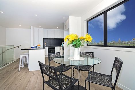 Photo of property in 3 Okohaka Avenue, Glenbrook, 2681
