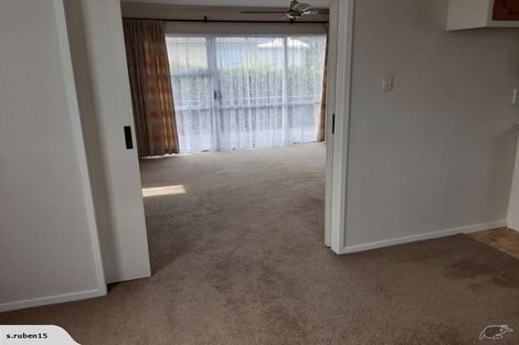 Photo of property in 16 Forest Hill Road, Henderson, Auckland, 0612