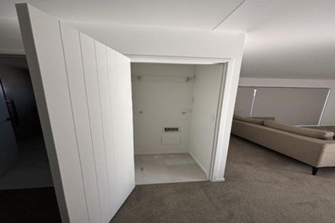 Photo of property in 268a Courtenay Street, Strandon, New Plymouth, 4312