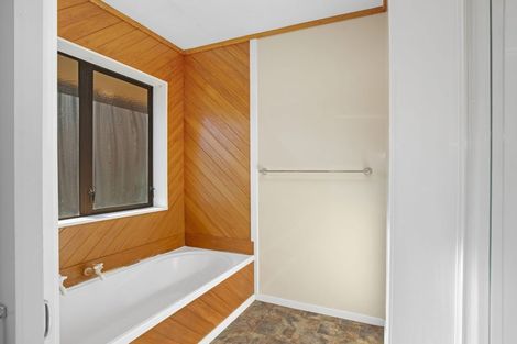 Photo of property in 21 Cedar Drive, Paraparaumu Beach, Paraparaumu, 5032