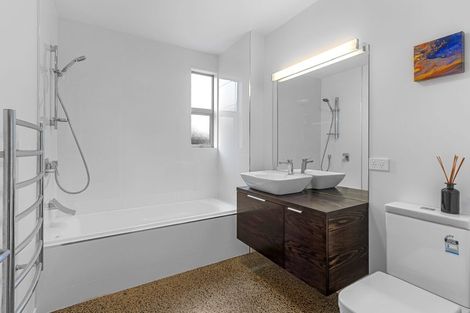 Photo of property in 21a Guildford Street, Burnside, Christchurch, 8053