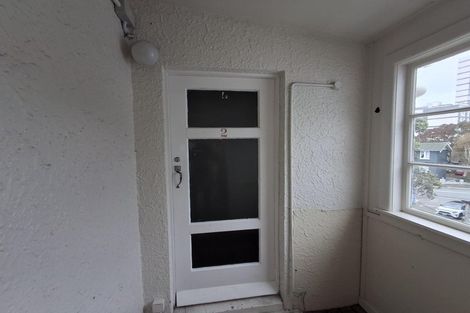 Photo of property in Graymor Flats, 2/19 Ohiro Road, Aro Valley, Wellington, 6021