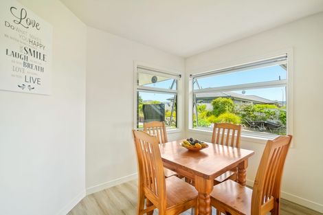 Photo of property in 96 Pohutukawa Parade, Riverhead, 0820