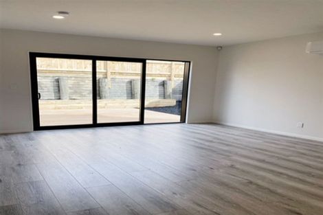 Photo of property in 3 Puwha Street, Massey, Auckland, 0614