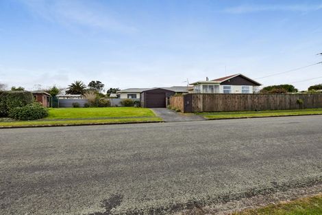 Photo of property in 82 Puriri Street, Hawera, 4610