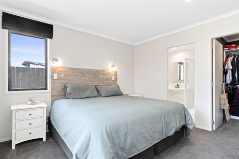 Photo of property in 23 Seabreeze Place, Papamoa Beach, Papamoa, 3118