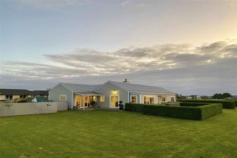 Photo of property in 9 Sunrise Drive, Seaward Bush, Invercargill, 9812