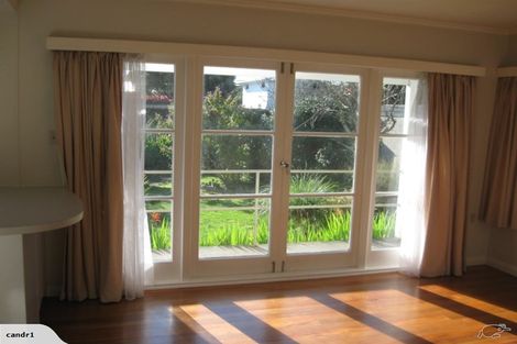 Photo of property in 14 Moana Road, Paraparaumu, 5032