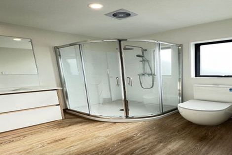 Photo of property in 4 Medina Place, Half Moon Bay, Auckland, 2012