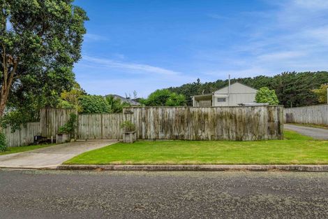 Photo of property in 16 Kawei Road, Ohawe, Hawera, 4671