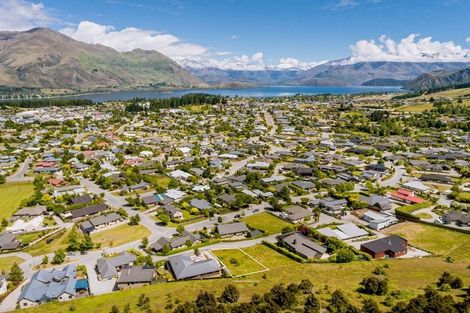 Photo of property in 11b Fastness Crescent, Wanaka, 9305