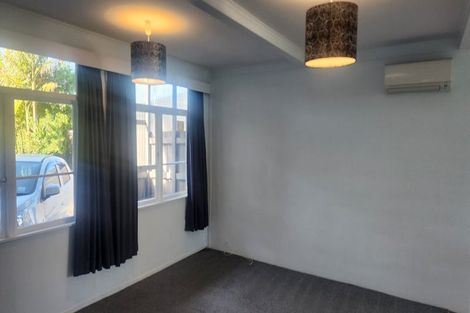 Photo of property in 175 Beach Haven Road, Beach Haven, Auckland, 0626