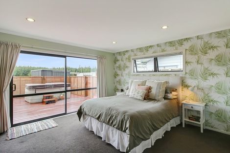 Photo of property in 9 Oxnam Place, Foxton Beach, Foxton, 4815