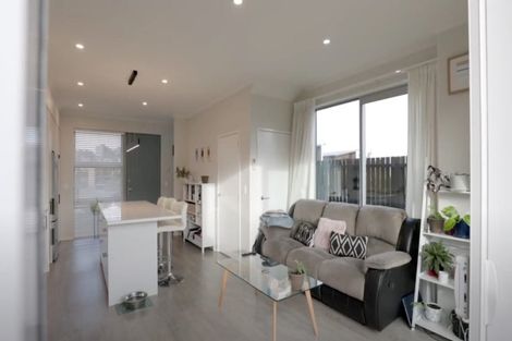 Photo of property in 20 Oioi Road, Hobsonville, Auckland, 0616