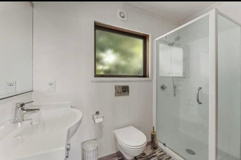Photo of property in 27 Hauraki Street, Karori, Wellington, 6012