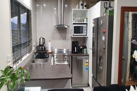 Photo of property in 26c Sunnyfield Crescent, Glenfield, Auckland, 0629