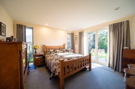 Photo of property in 87a Eastern Terrace, Beckenham, Christchurch, 8023