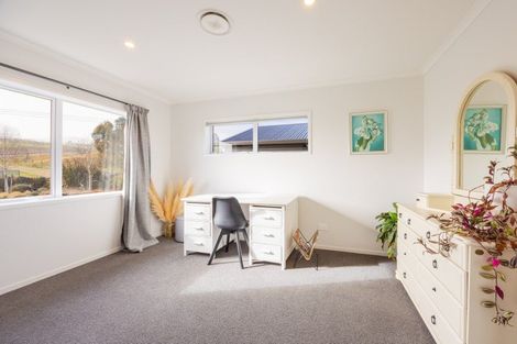 Photo of property in 372 Maharakeke Road, Waipukurau, 4281