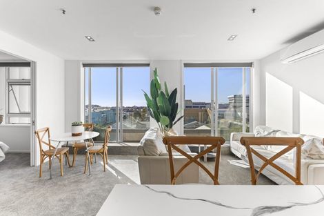 Photo of property in 22 Liardet Apartments, 303/22 Liardet Street, New Plymouth, 4310
