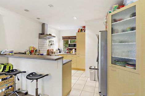 Photo of property in 15 Onslow Road, Khandallah, Wellington, 6035