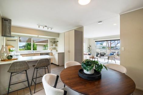 Photo of property in 1/44 Barbados Drive, Unsworth Heights, Auckland, 0632
