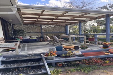 Photo of property in 2/141 Carnoustie Drive, Wattle Downs, Auckland, 2103