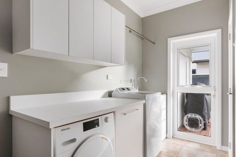 Photo of property in 18 Hansard Place, Bethlehem, Tauranga, 3110