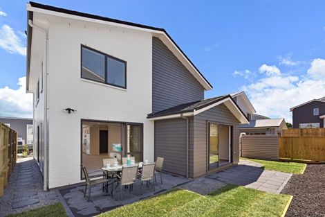 Photo of property in 4 Dragonfly Way, Massey, Auckland, 0614