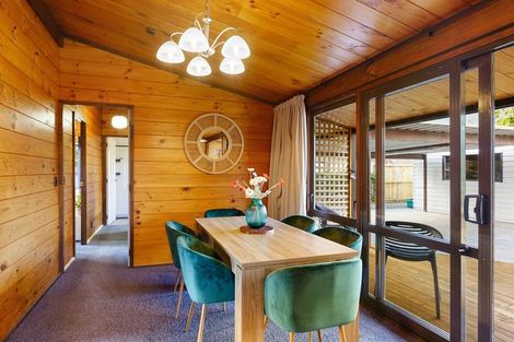 Photo of property in 21 Awanui Drive, Waikanae, 5036