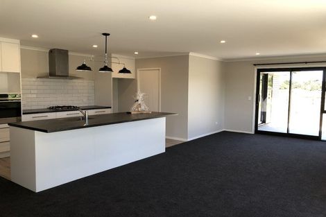 Photo of property in 5 Roma Way, Waitarere, 5510