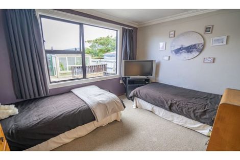 Photo of property in 100 Scott Street, Strathern, Invercargill, 9812