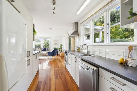 Photo of property in 19 Sidlaw Street, Strathmore Park, Wellington, 6022