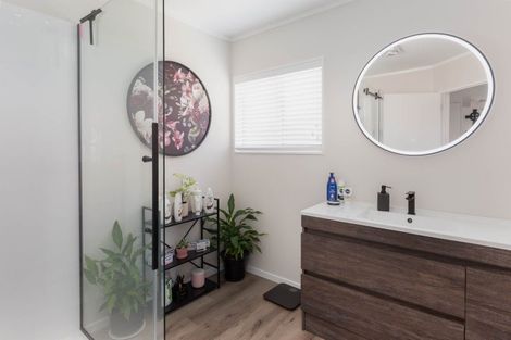 Photo of property in 37 Sunset Street, Hilltop, Taupo, 3330