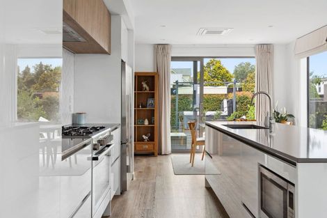 Photo of property in 10 Ada Close, Cambridge, 3434