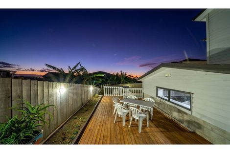 Photo of property in 14 Kereru Rise, Papakura, 2110