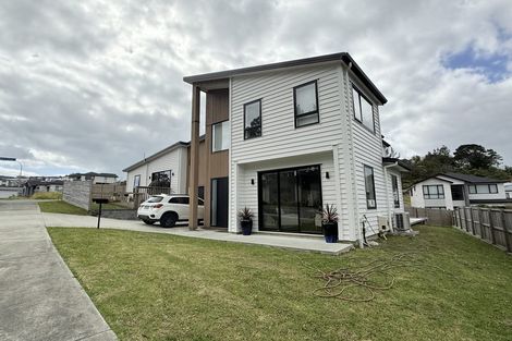 Photo of property in 10 Maraeariki Avenue, Orewa, 0931
