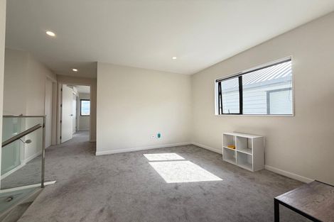 Photo of property in 16 Kapehu Road, Silverdale, 0932