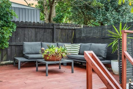 Photo of property in 1/29 Kemp Road, Massey, Auckland, 0614