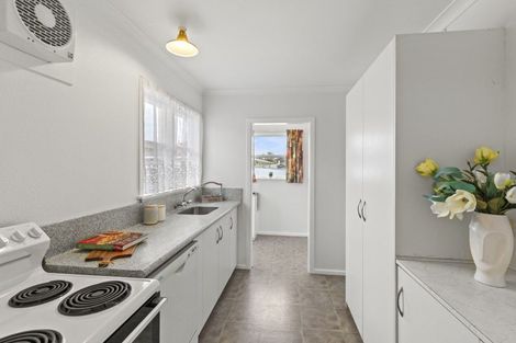 Photo of property in 9 Ely Place, Levin, 5510
