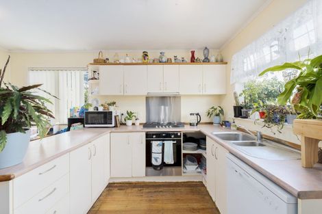 Photo of property in 58 Chorley Avenue, Massey, Auckland, 0614