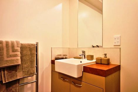 Photo of property in Royal Court Apartments, 1193unit Hinemoa Street, Rotorua, 3010