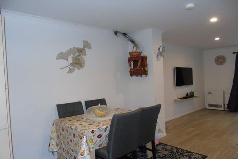 Photo of property in 19/9u Surrey Street, Tawa, Wellington, 5028