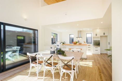 Photo of property in 145b Cook Street, West End, Palmerston North, 4410