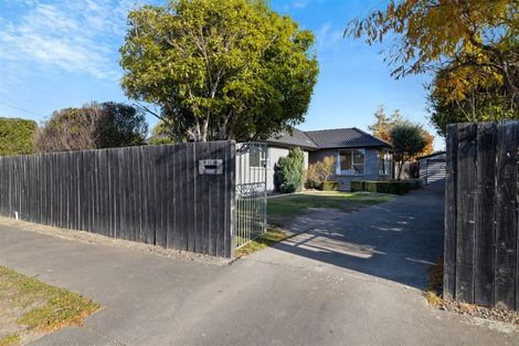Photo of property in 478 Mairehau Road, Parklands, Christchurch, 8083