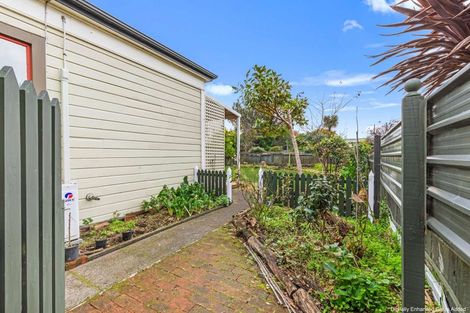 Photo of property in 127 Linton Street, West End, Palmerston North, 4410