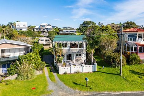 Photo of property in 42 Cheviot Street, Mangawhai Heads, Mangawhai, 0505